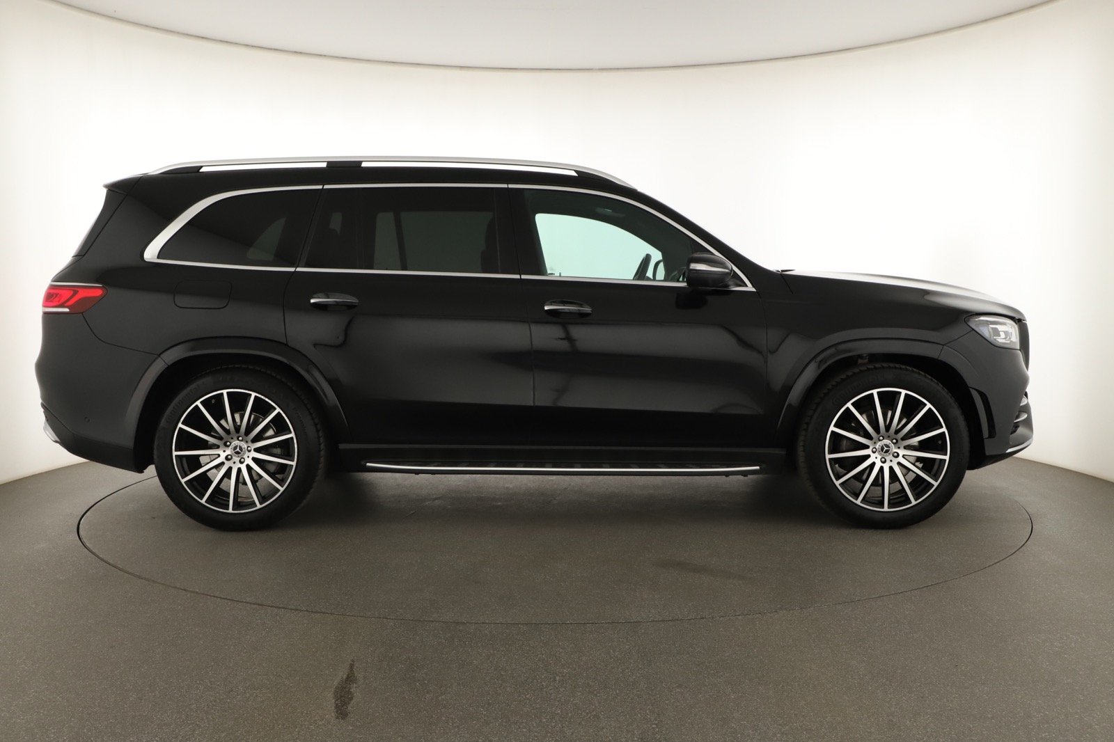 Mercedes-Benz GLS - 2023