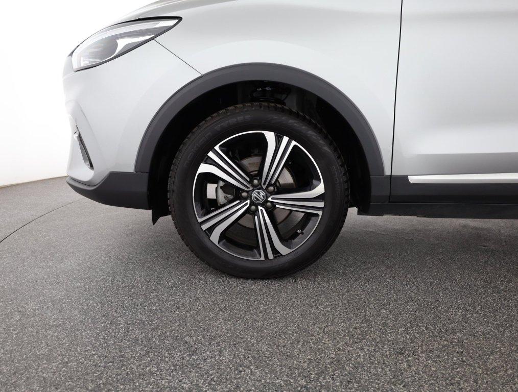 MG ZS SUV