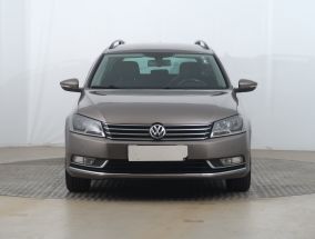 Volkswagen Passat - 2011