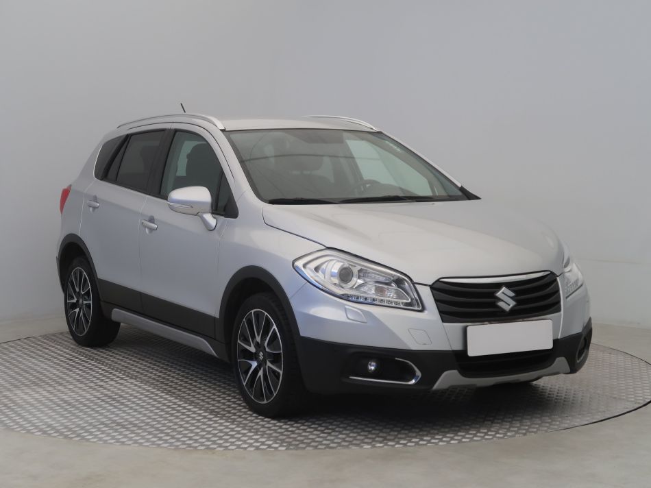 Suzuki SX4 S-Cross - 2015