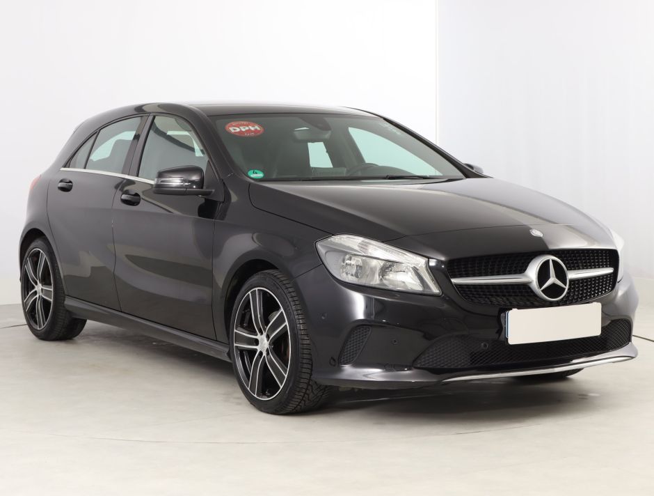 Mercedes-Benz A - 2016