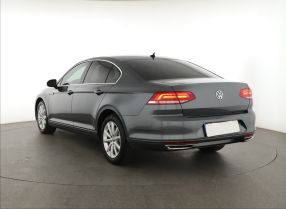 Volkswagen Passat - 2017