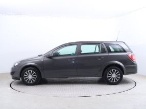 Opel Astra - 2012
