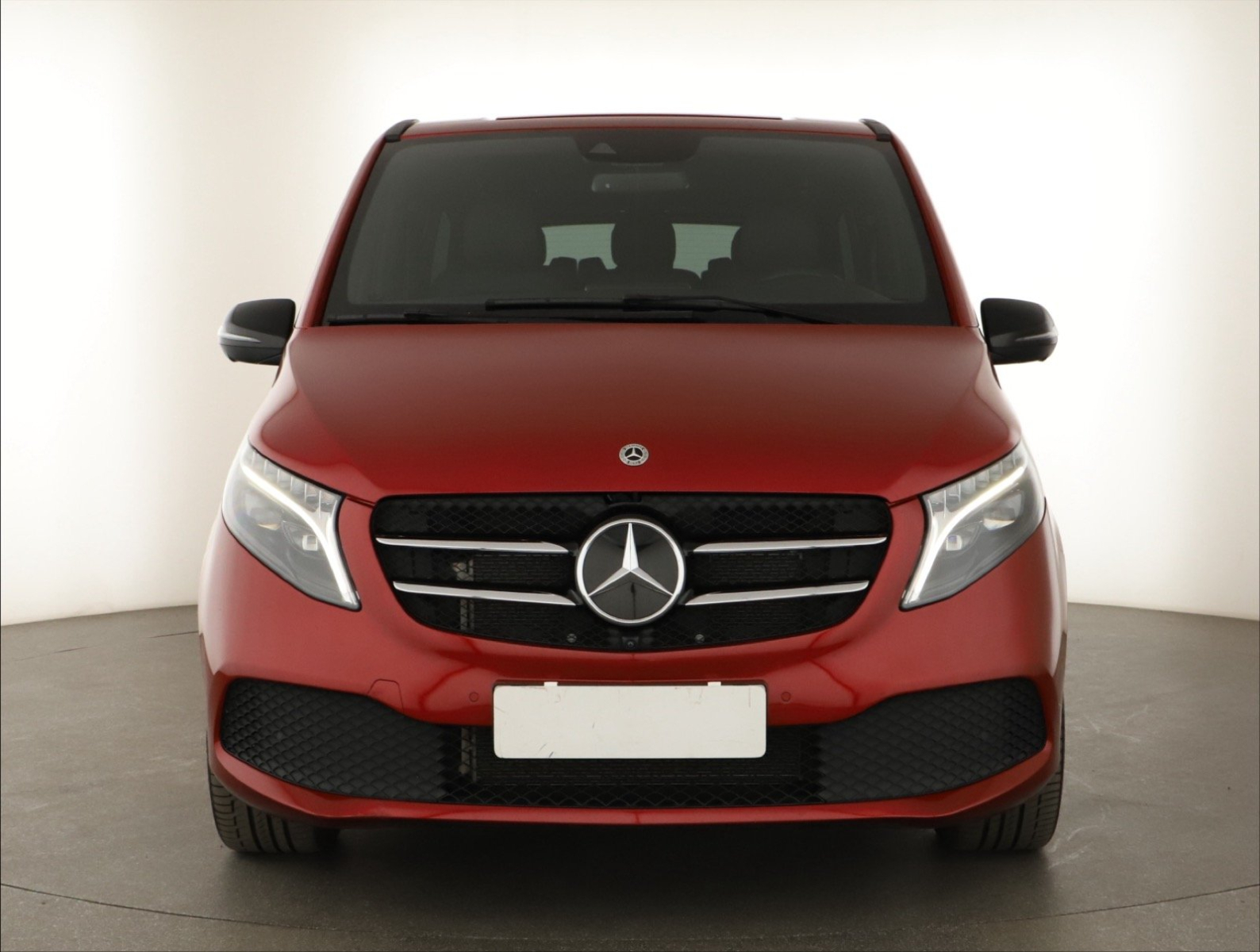 Mercedes-Benz V - 2023
