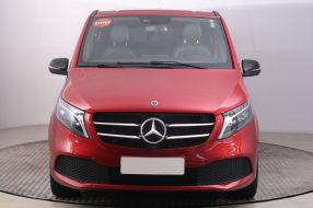 Mercedes-Benz V - 2023