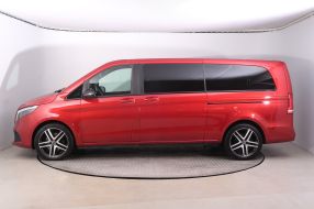 Mercedes-Benz V - 2023