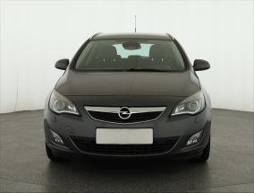 Opel Astra - 2011