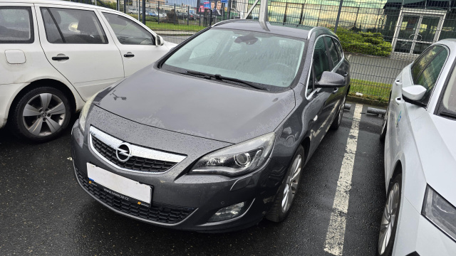 Opel Astra 2011