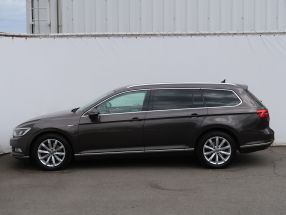 Volkswagen Passat - 2015