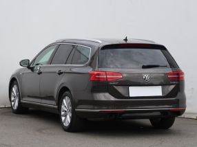 Volkswagen Passat - 2015