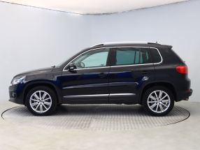 Volkswagen Tiguan - 2012