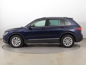 Volkswagen Tiguan - 2020