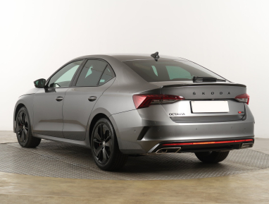 Škoda Octavia - 2023