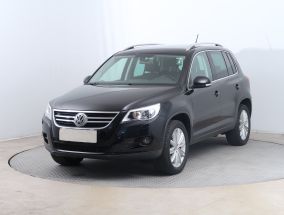 Volkswagen Tiguan - 2010