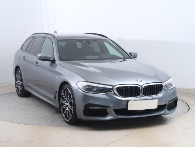 BMW 5 2019