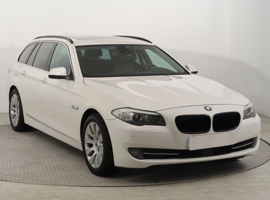BMW 5 - 2011