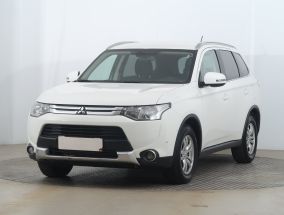 Mitsubishi Outlander - 2014