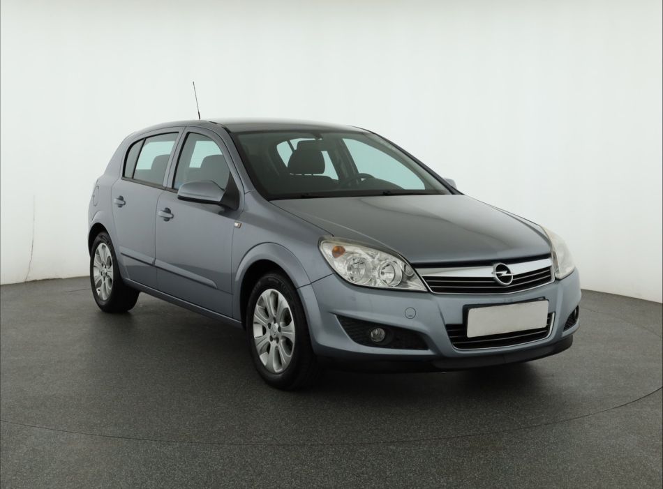Opel Astra - 2008