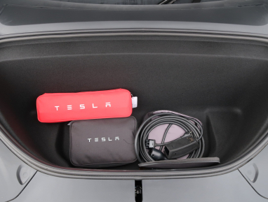 Tesla Model X - 2023