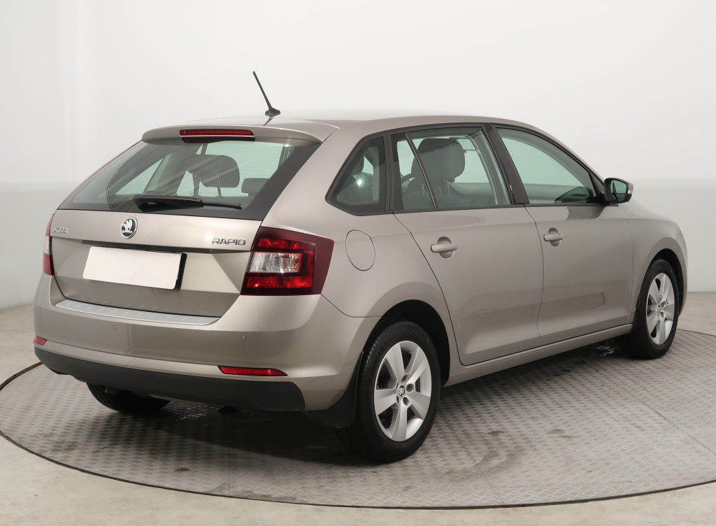 Škoda Rapid Spaceback