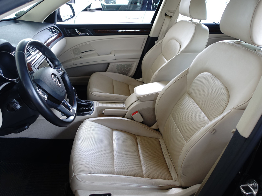 Škoda Superb