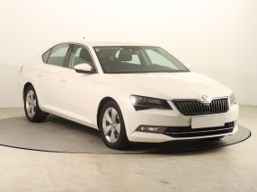 Škoda Superb - 2017