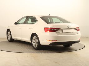 Škoda Superb - 2017