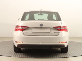 Škoda Superb - 2017