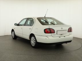 Nissan Primera - 1999