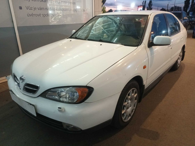 Nissan Primera 1999