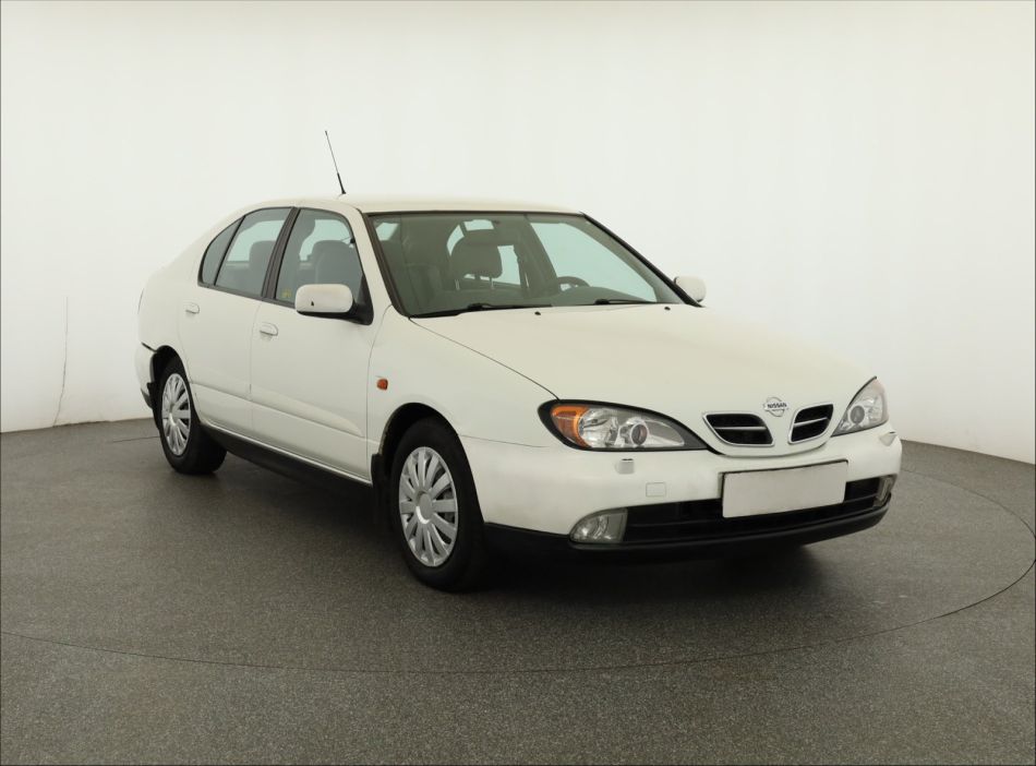 Nissan Primera - 1999