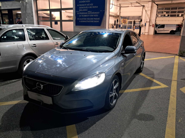 Volvo V40 2017