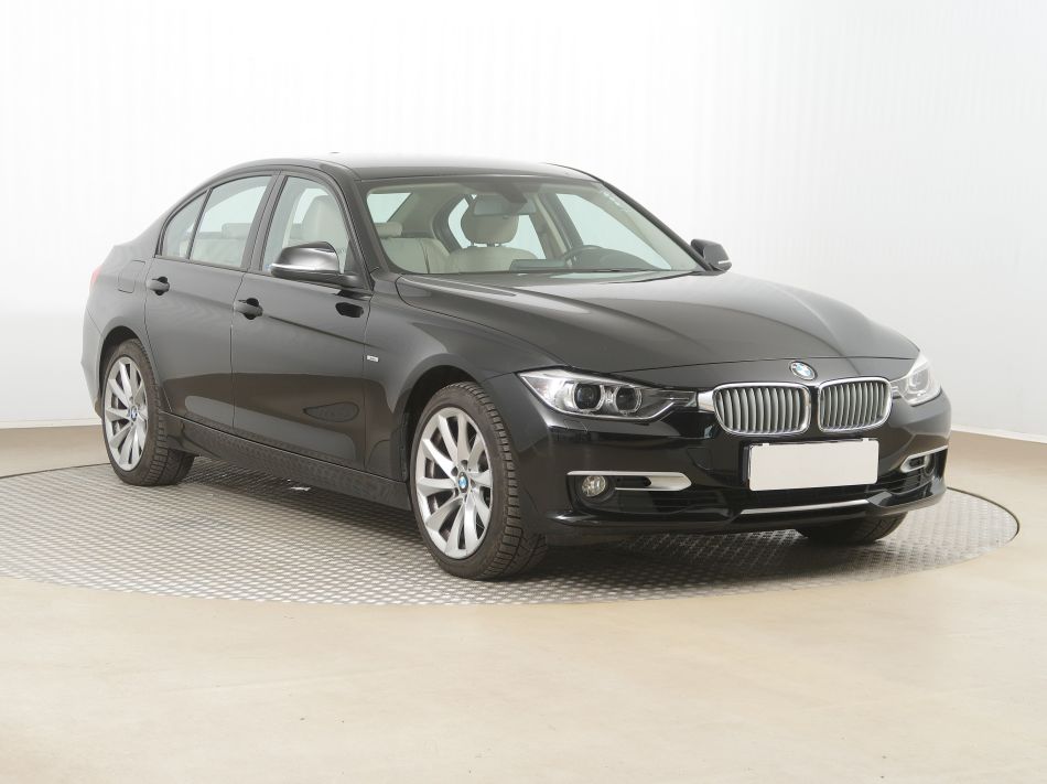 BMW 3 - 2013