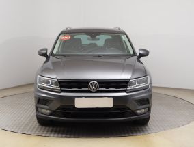 Volkswagen Tiguan - 2018