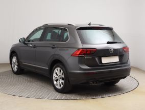 Volkswagen Tiguan - 2018