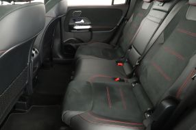 Mercedes-Benz GLB - 2021