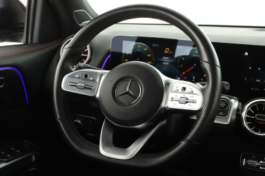 Mercedes-Benz GLB - 2021