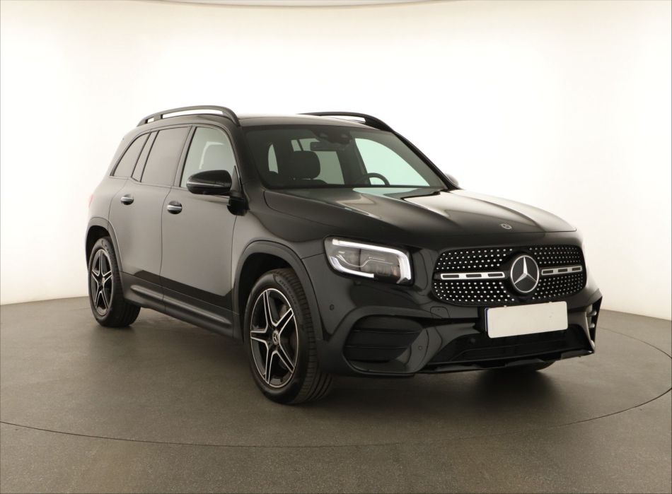 Mercedes-Benz GLB - 2021