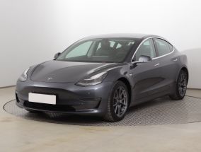 Tesla Model 3 - 2019