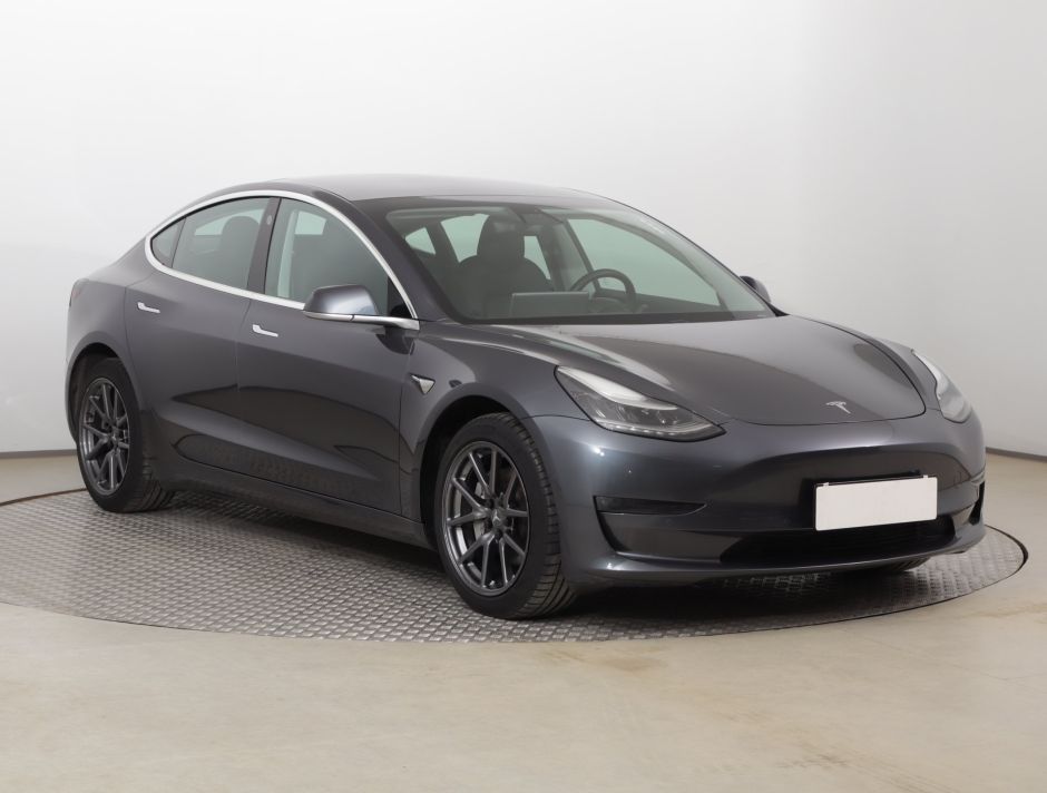Tesla Model 3 - 2019