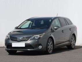 Toyota Avensis - 2012