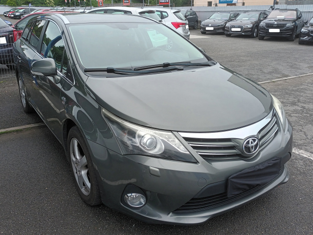 Toyota Avensis 2012