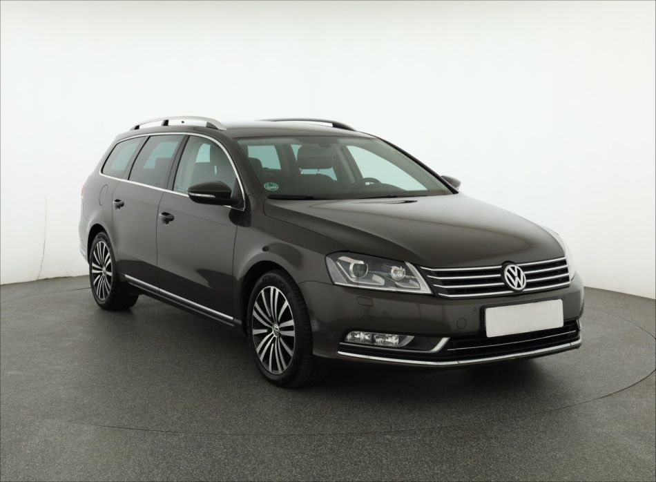 Volkswagen Passat - 2012