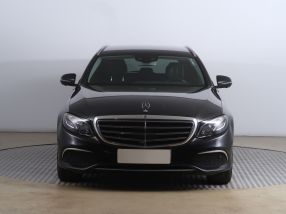 Mercedes-Benz E - 2019