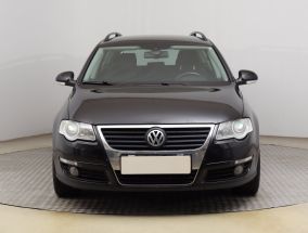 Volkswagen Passat - 2010