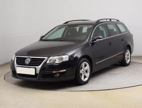 Volkswagen Passat - 2010