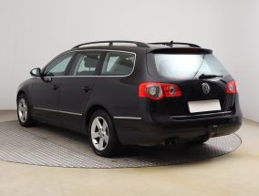 Volkswagen Passat - 2010