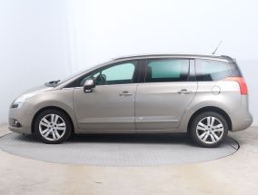 Peugeot 5008 - 2013