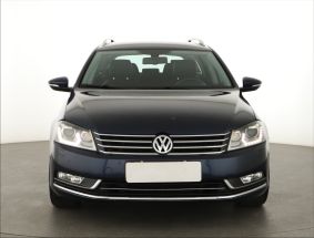 Volkswagen Passat - 2011