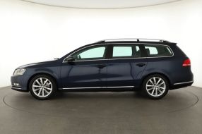 Volkswagen Passat - 2011